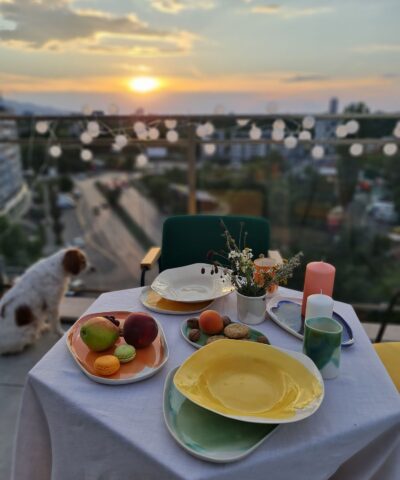 colorful porcelain dinnerware
