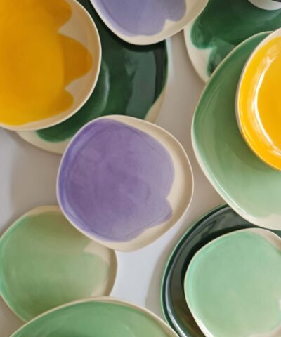 super cool color combination porcelain dinnerware