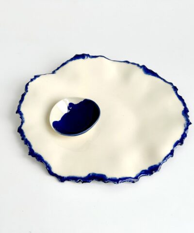 white porcelain plates, blue decoration, design, ruff rim
