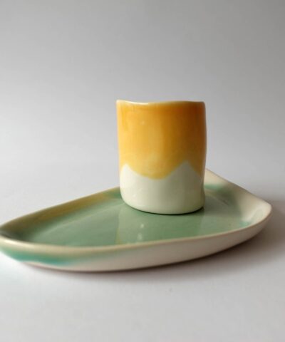 80 ml yellow cup set with a plate